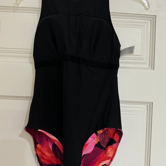 Athleta Maldives One Piece Swimsuit M Liana Floral Mauve Racer Tank High Neck - Picture 8 of 8